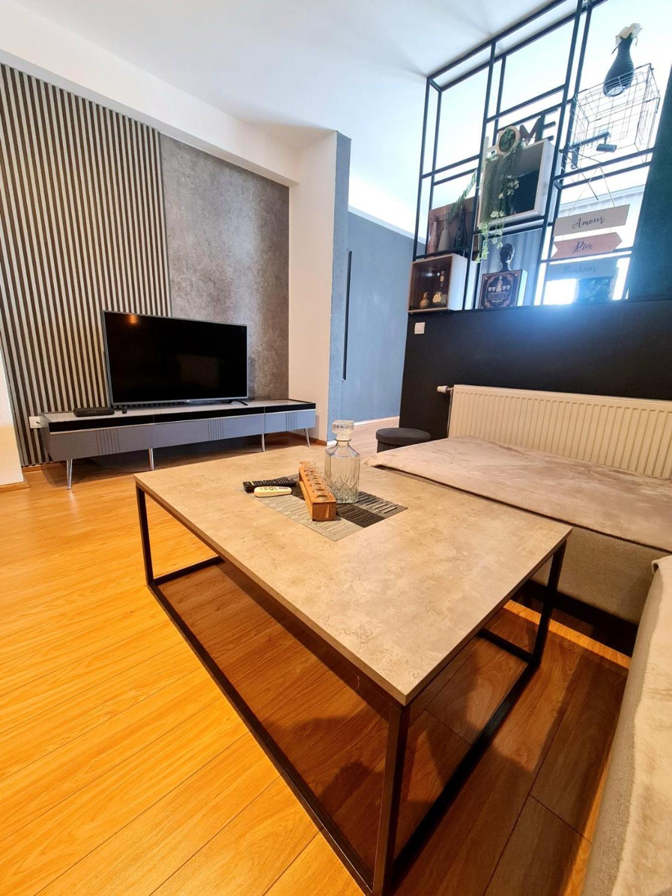 Apartment 2 Plisi Gjilan Екстериор снимка